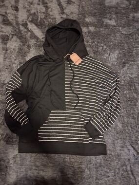 NWT Grace & Emma Striped Pullover Long Sleeve Hooded Shirt Women Size M